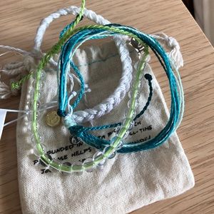 4Ocean + Pura Vida bracelets